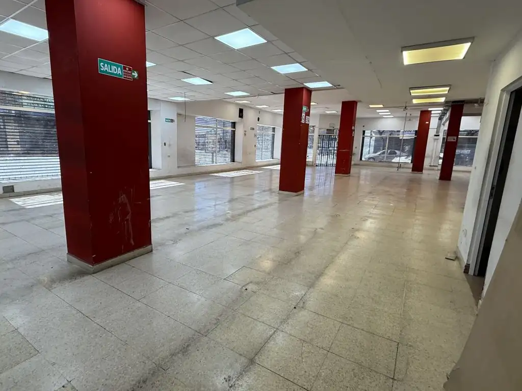 Foto de Local Comercial con oficinas y depósito en esquina en Constitución, imagen 5