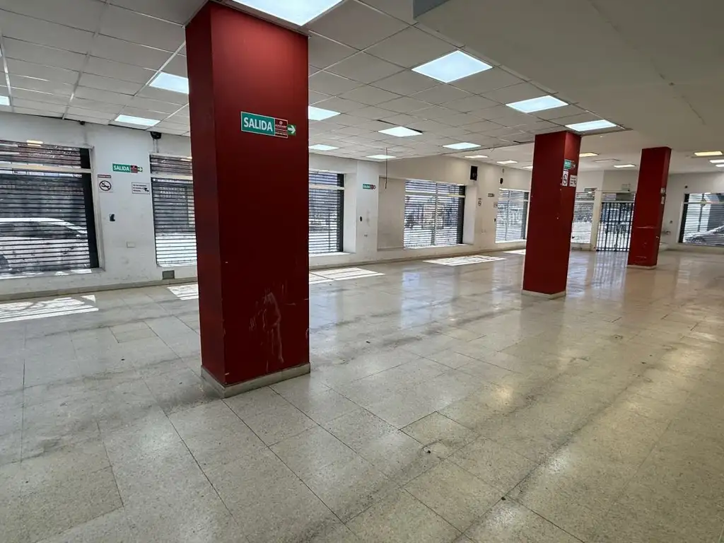 Foto de Local Comercial con oficinas y depósito en esquina en Constitución, imagen 3