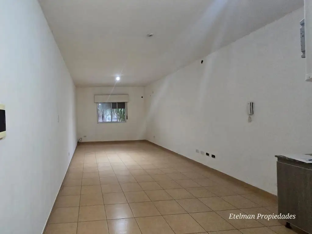 Foto de Alquiler departamento mono ambiente, Int. Dastugue 2200, imagen 2