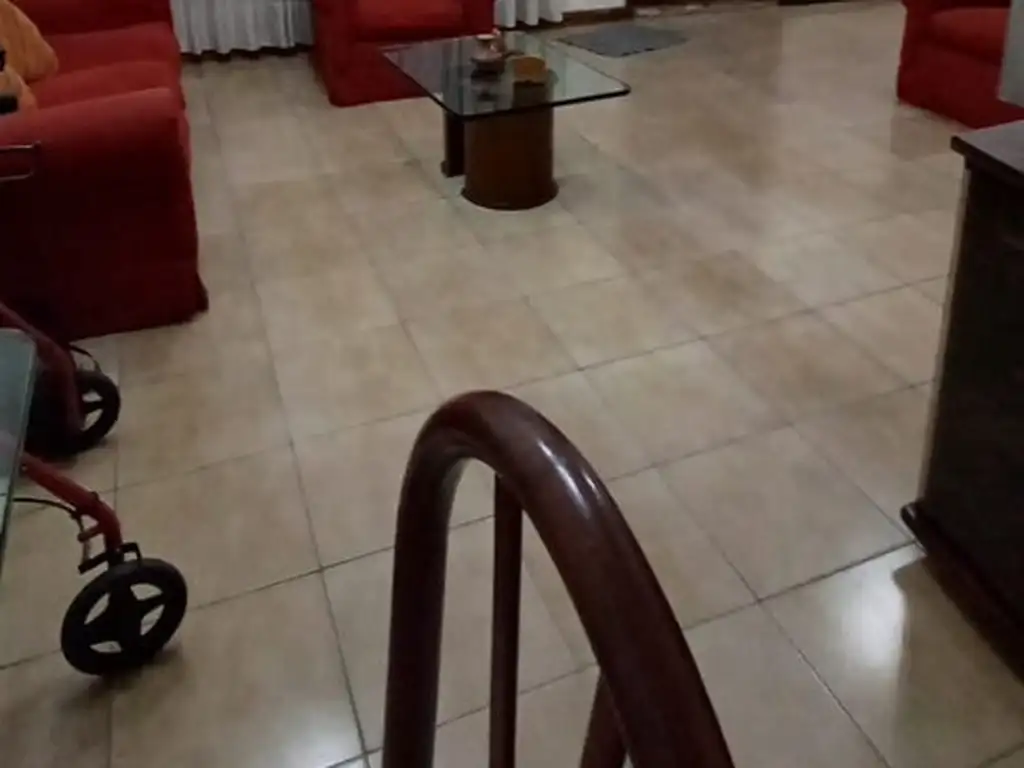 Foto de Floresta casa 5 amb.- Garage y Tza s/Mariano Acosta a 1 cdra de Av, imagen 4