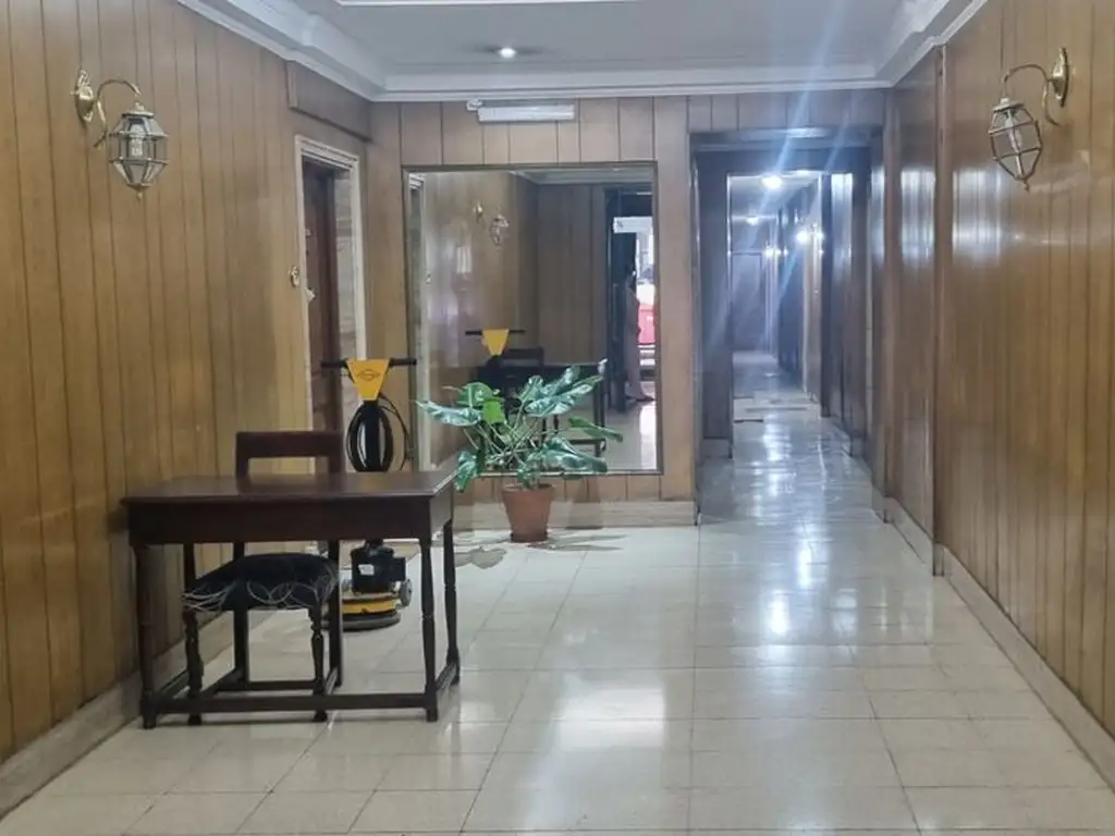 Foto de Departamento De 3 Amb En El Barrio San Nicolas. Caba!!, imagen 2