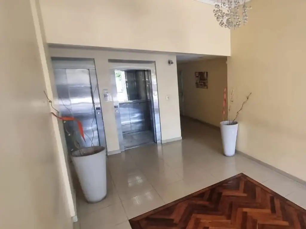 Foto de Hermoso departamento monoambiente con cochera, imagen 1