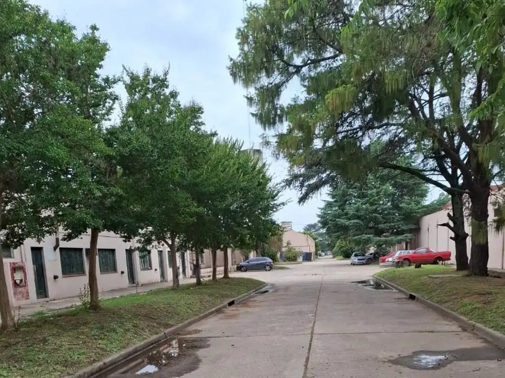 Foto de Depositos En Alquiler En Zona Indrustrial Lujan!!!!, imagen 1