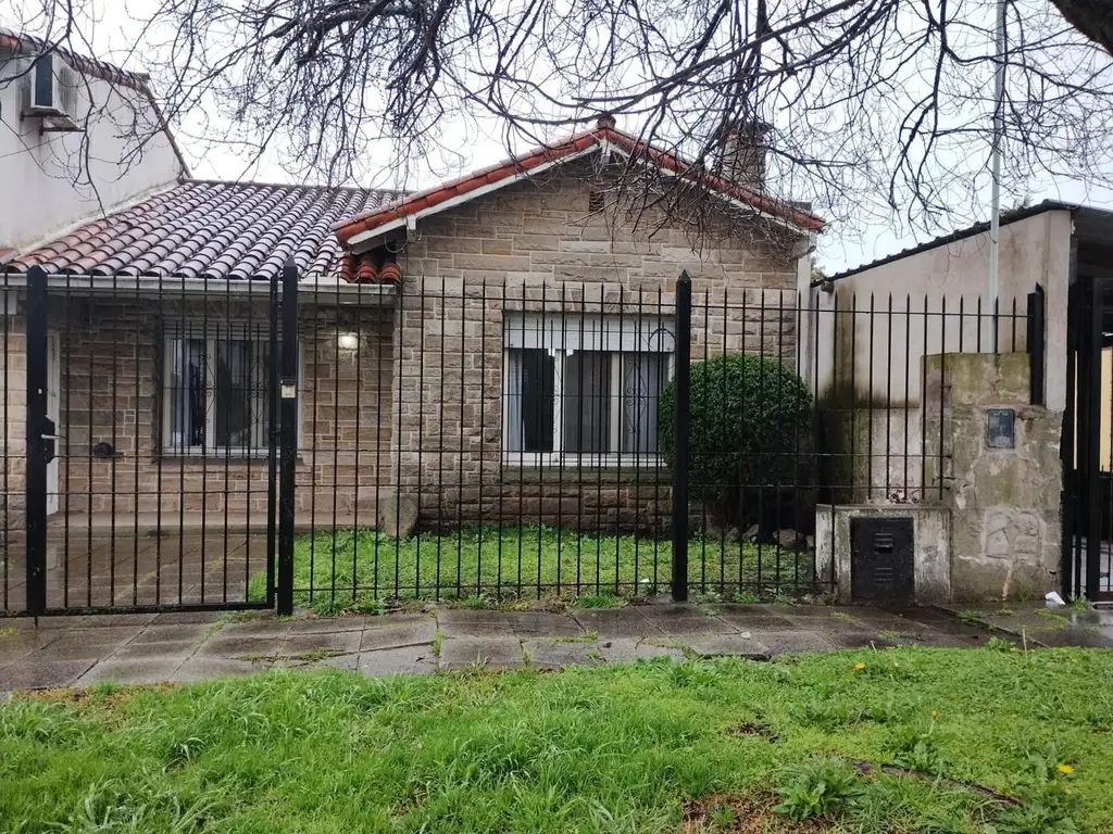 Foto de Venta. Chalet 4 ambientes + Dpto 2 ambientes., imagen 3
