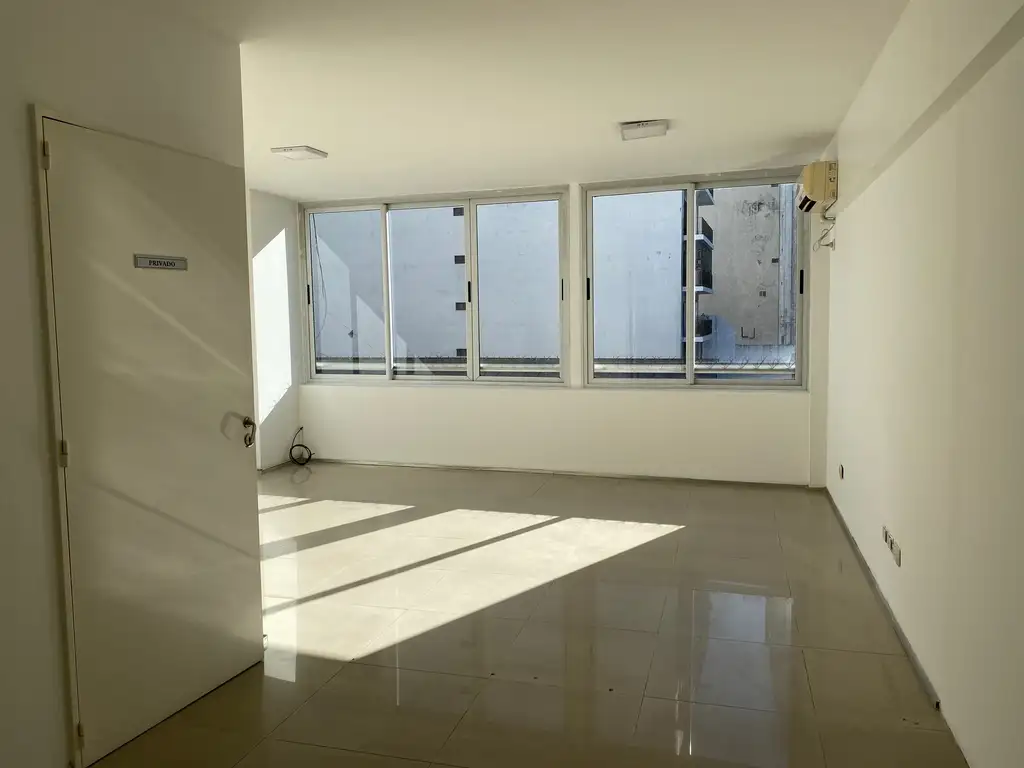 Foto de Oficina en alquiler Recoleta, imagen 3
