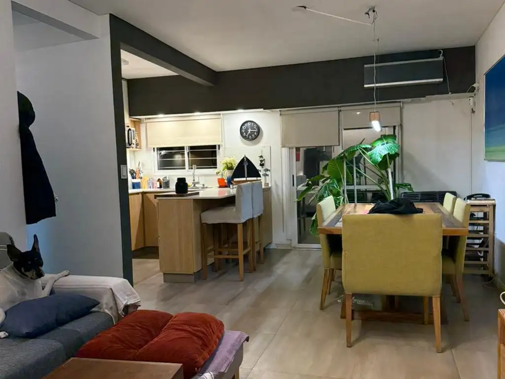 Foto de EXCLUSIVO DEPARTAMENTO DE 3 AMBIENTES CON BALCON Y TERRAZA PROPIA, imagen 2