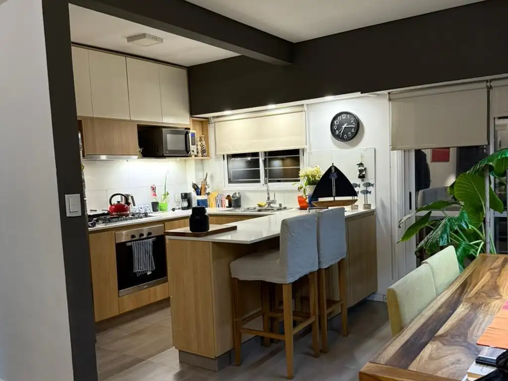 Foto de EXCLUSIVO DEPARTAMENTO DE 3 AMBIENTES CON BALCON Y TERRAZA PROPIA, imagen 3