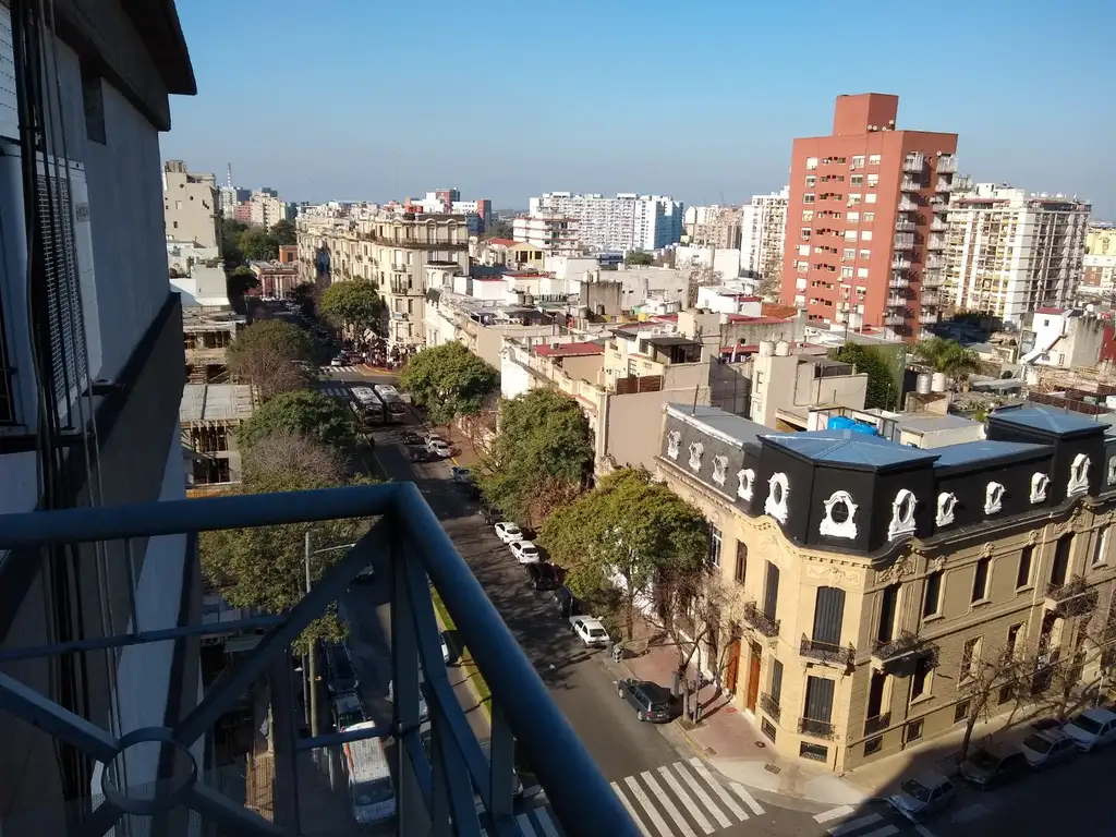 Foto de DEPTO 2 AMB. CON BALCON Y COCHERA, imagen 1
