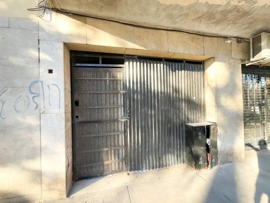 Foto de GREGORIO POMAR 4100, SE VENDE, DEPOSITO 1100 m2 en PH, imagen 2