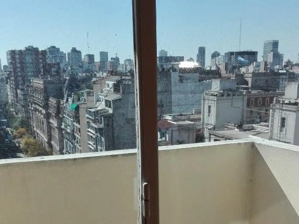 Foto de 4 AMB FRTE BCON COCH M/LUMIN EXCEL UBIC S/SUBTE + 1 AMB FTE, imagen 3