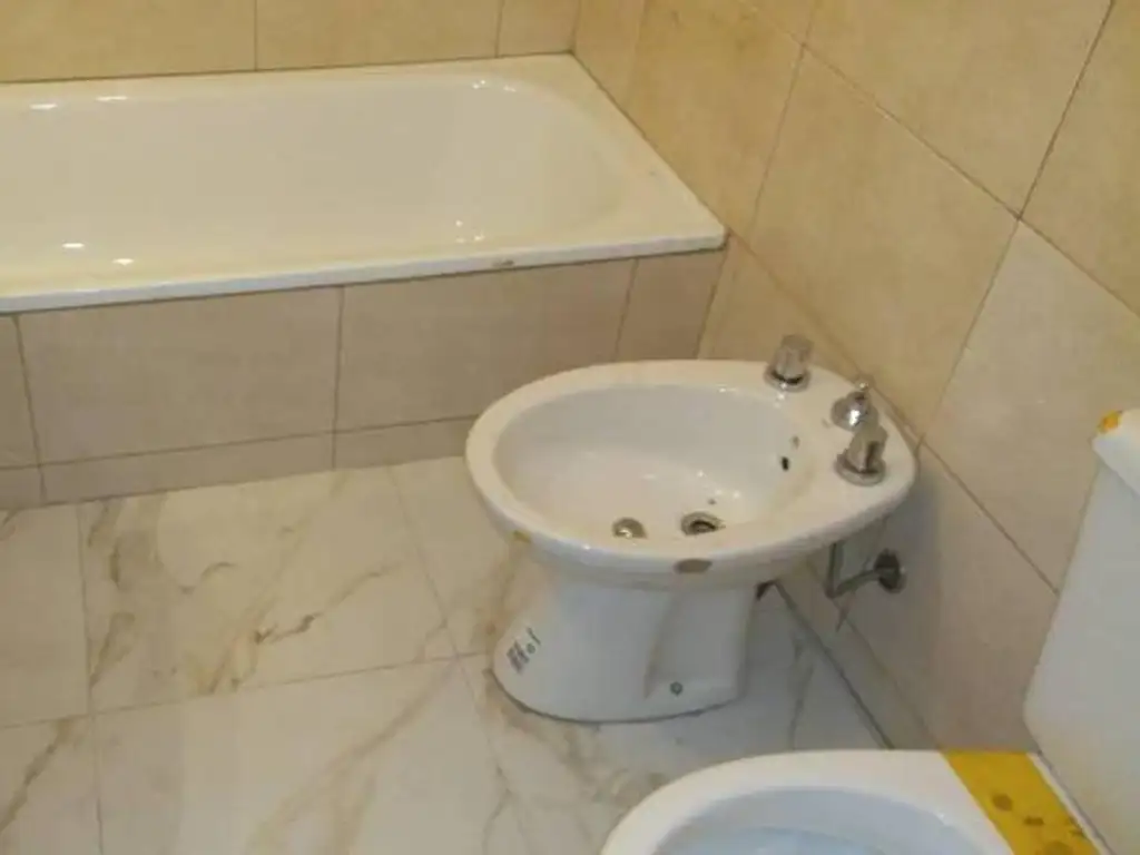 Foto de Alquiler. Dpto de 2 amb. Solano. Calle 898 e/ 845 y 844, imagen 2