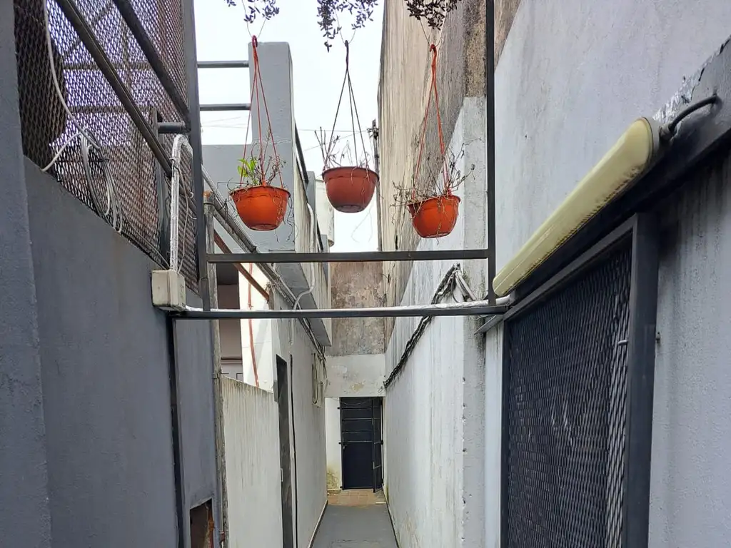 Foto de Departamento tipo casa en venta en Mataderos, imagen 2