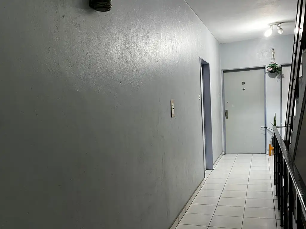 Foto de DEPARTAMENTO Bº PIEDRABUENA 4 AMB TERCER PISO X ESCALERA, imagen 2
