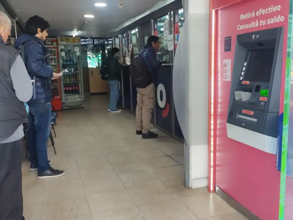 Foto de Fondo de comercio Rapipago, Locutorio, Kiosco, imagen 2