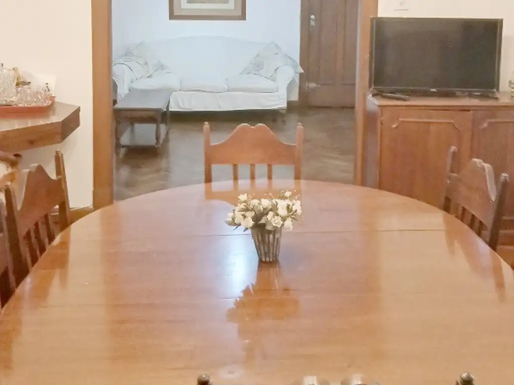 Foto de DISTINGUIDO 4 ambientes con dependencia sobre Av. Santa Fe al 1500, imagen 3