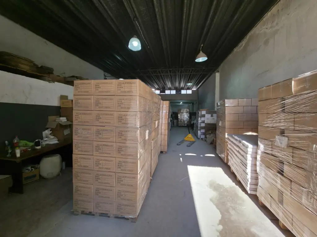 Foto de GALPON CON OFICINAS, PLANTA LIBRE DE COLUMNAS, imagen 1