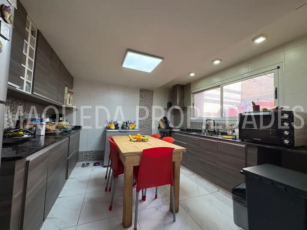 Foto de Casa 6 Ambientes O 2 Dto En Block Con Patio Y Terraza ¡ Ideal Inversión, imagen 1