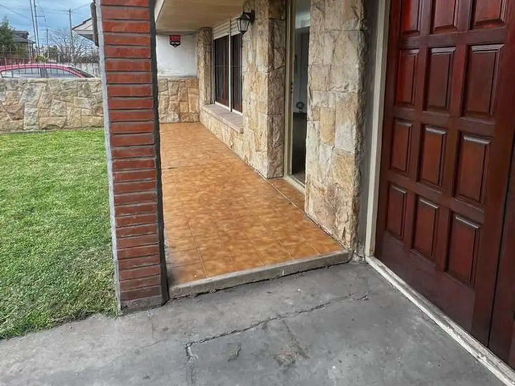 Foto de Venta Chalet 4 ambientes, imagen 1