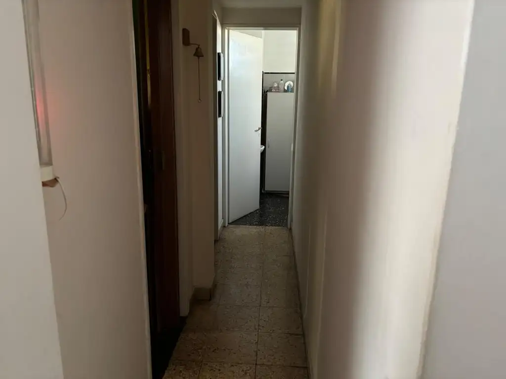 Foto de Venta depto 3 amb amplio, muy bueno 2 Piso por escalera. Parque, imagen 2