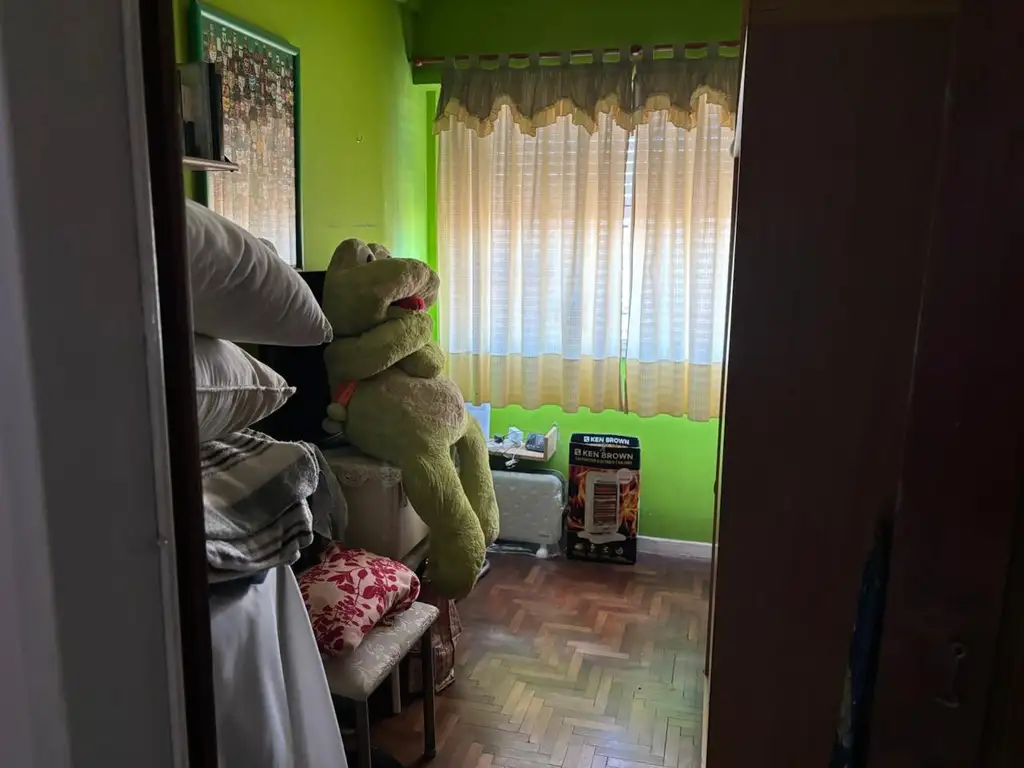 Foto de Venta depto 3 amb amplio, muy bueno 2 Piso por escalera. Parque, imagen 3