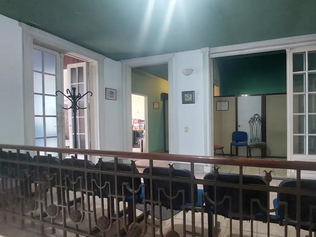 Foto de EXCLUSIVO PISO 350 m2 alquiler comercial, imagen 3