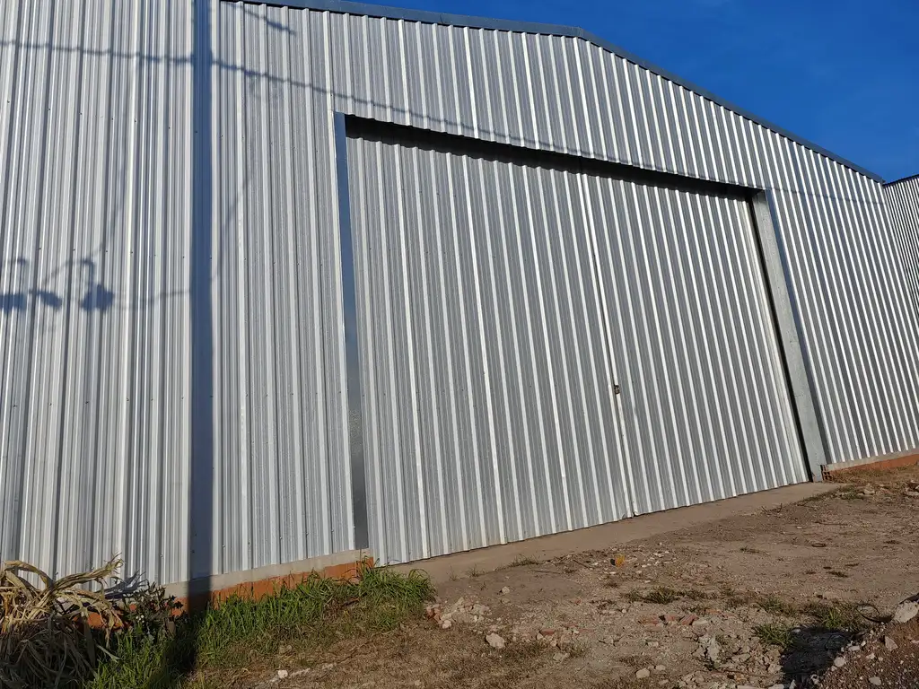 Foto de Galpón 400 m2 - Zona industrial, imagen 2