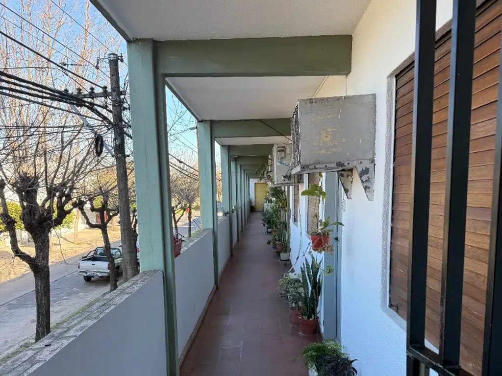 Foto de DOS DORMITORIOS LUMINOSOS CON COCHERA., imagen 1
