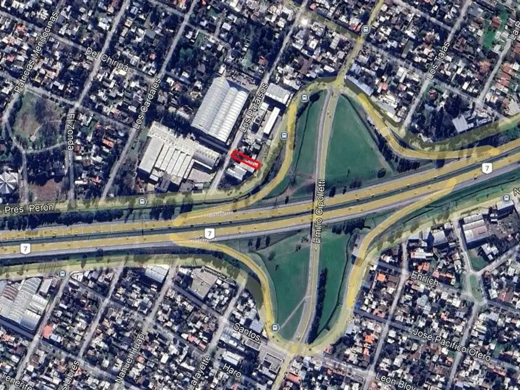 Foto de Galpon Sobre Acceso Oeste Ituzaingo, imagen 1