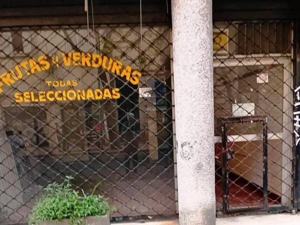 Foto de LOCAL SARANDI Y AV RIVADAVIA, imagen 4