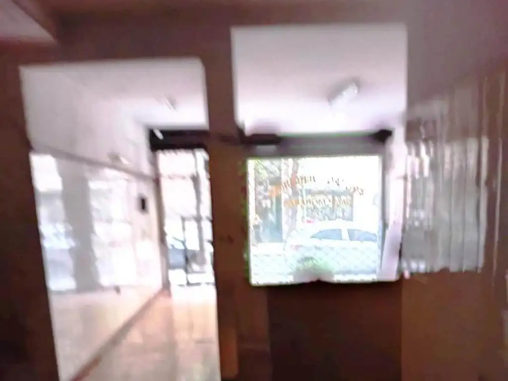 Foto de LOCAL SARANDI Y AV RIVADAVIA, imagen 5
