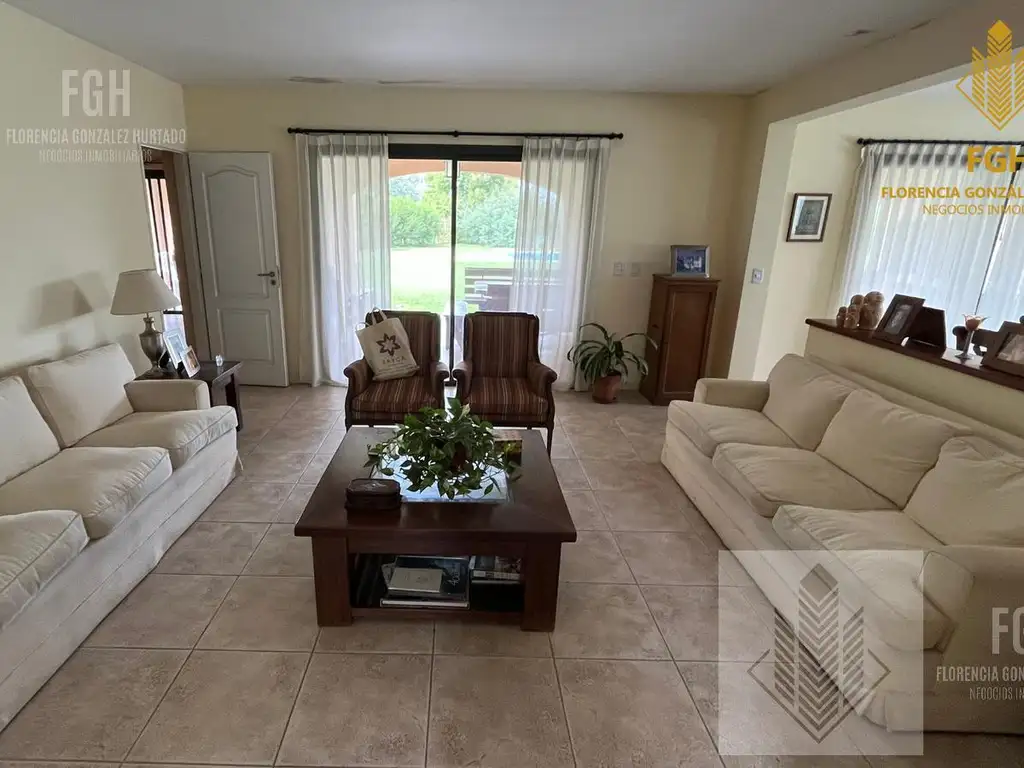 Casa en venta Barrio Santa Catalina Villanueva