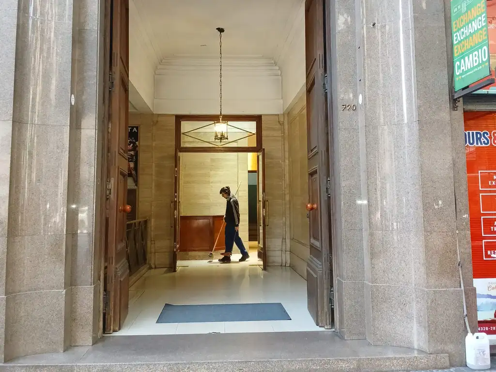 Foto de Oficina 170m2 en alquiler en San Nicolás, imagen 1