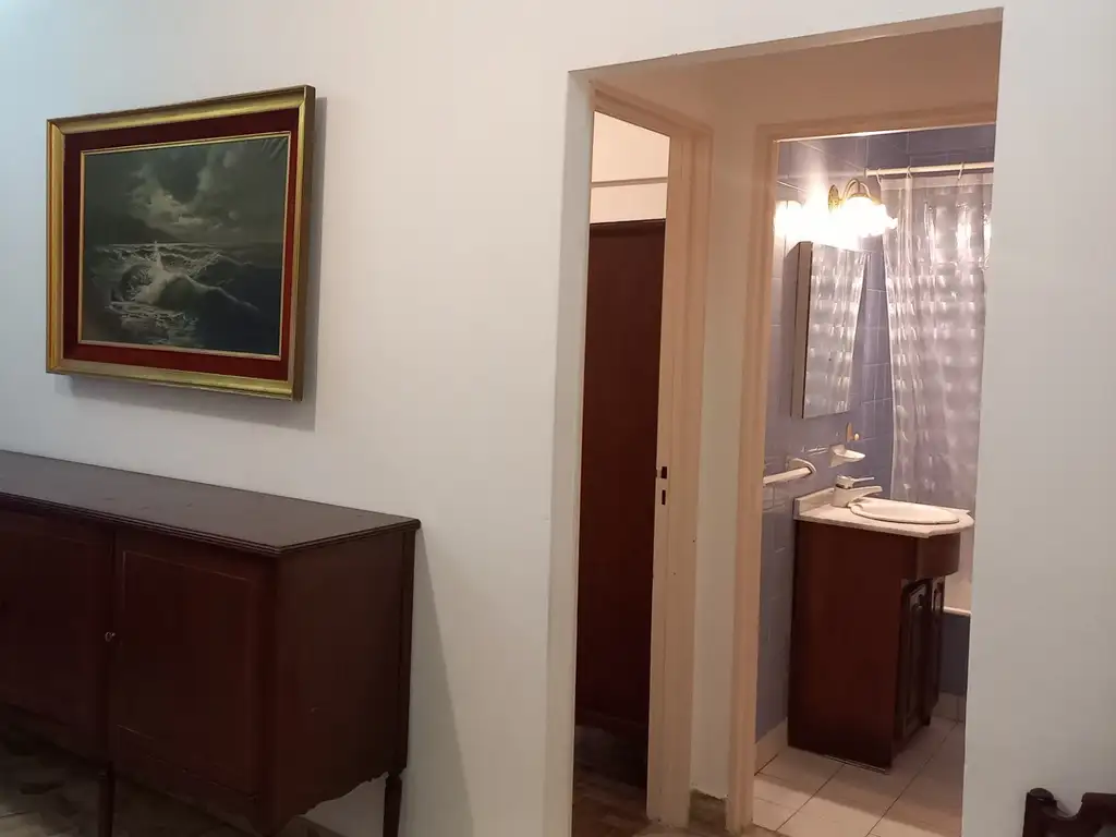 Foto de Departamento de 2 ambientes a refaccionar cocina. Excelente ubicacion, imagen 2