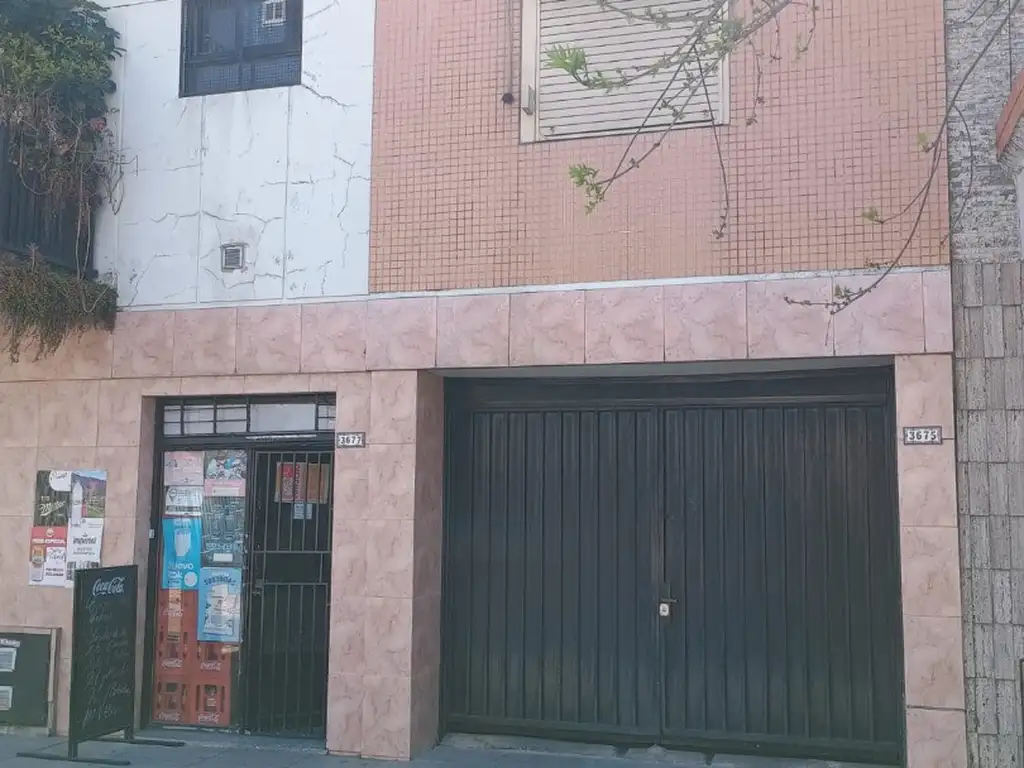 Foto de COCHERA EN VENTA // A 2 CUADRAS DE AV.SAENZ // MUY BUENA UBICACION, imagen 2