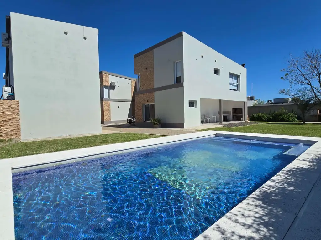 Foto de Departamento en Venta, Dos ambientes, planta alta con pileta, a, imagen 1
