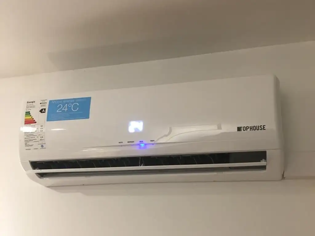 Foto de OFICINA AL FRENTE. C/BAÑO, SOBRE AV CORRIENTES 1200 (BARRIO: CENTRO), imagen 3