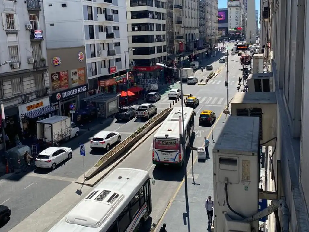Foto de OFICINA AL FRENTE. C/BAÑO, SOBRE AV CORRIENTES 1200 (BARRIO: CENTRO), imagen 5