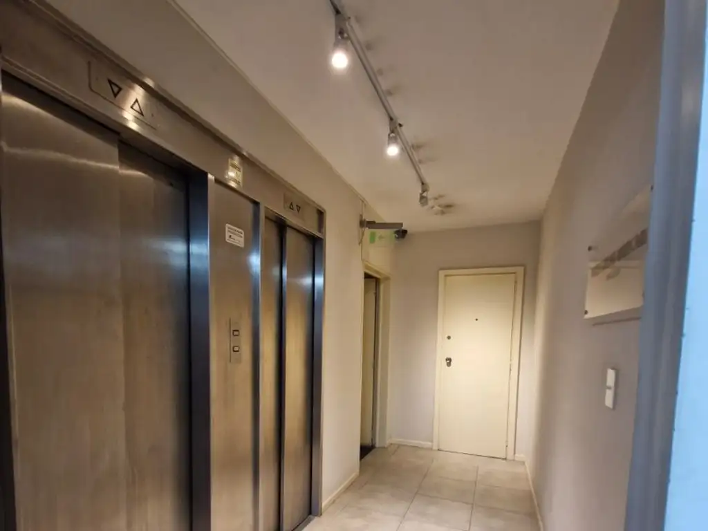 Foto de CENTRO VENTA OFICINA EN CENTRO, imagen 2
