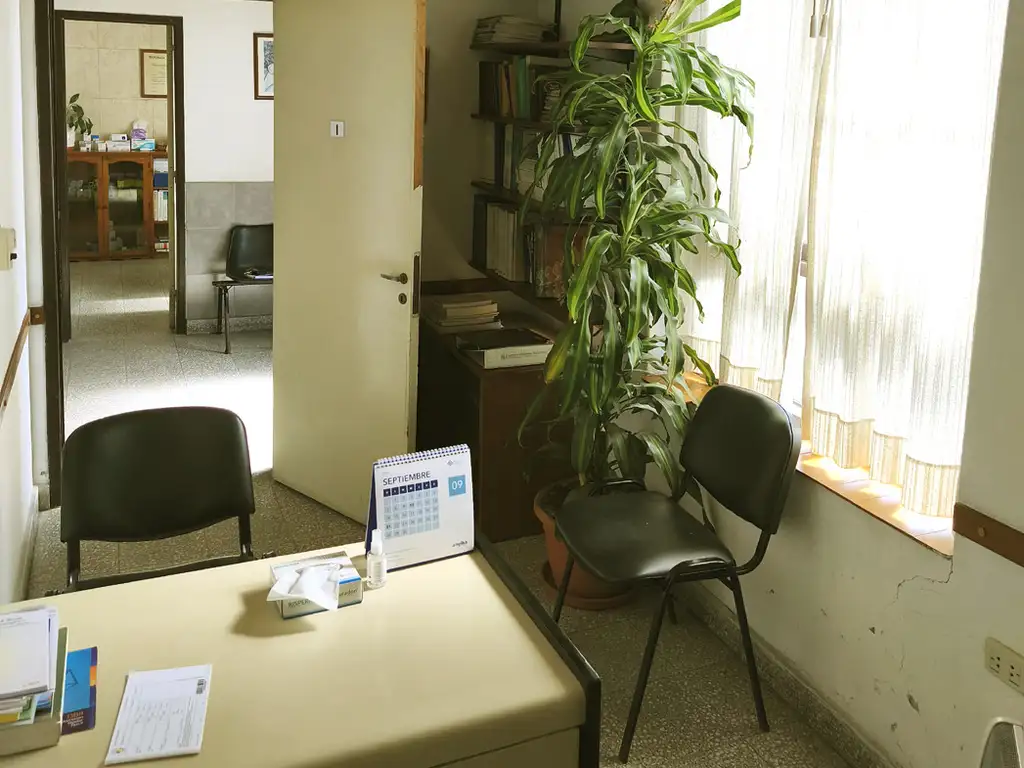 Foto de ALQUILER DE CONSULTORIOS IDEALES PARA USO MÉDICO – AV. BELGRANO 4489, imagen 5