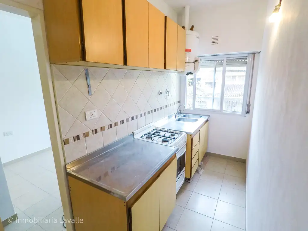 Foto de Departamento en alquiler en Ezpeleta Este, imagen 1