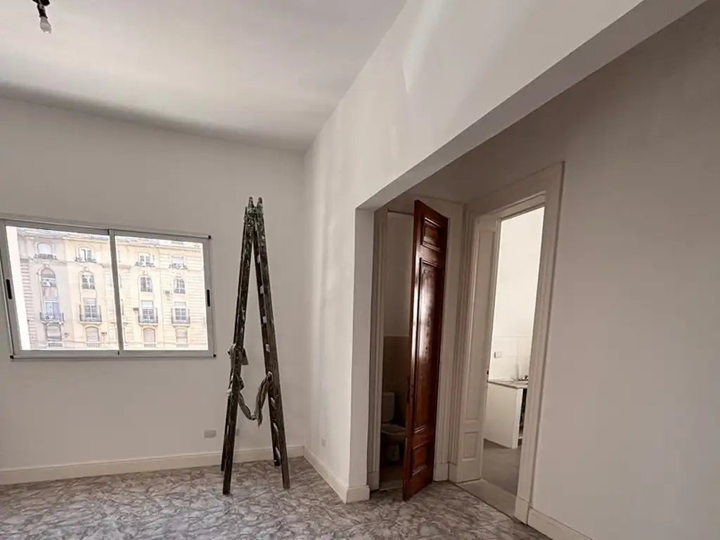 Foto de Departamento 4 ambientes en Venta en San Telmo, Capital Federal, imagen 3