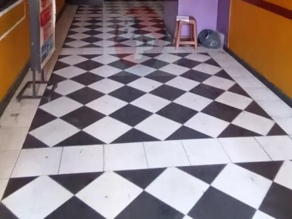 Foto de *** RETASADO *** - EXTRAORDINARIO LOCAL EXCELENTE ZONA!!!, imagen 1