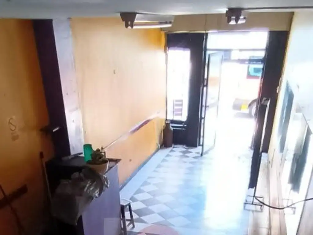 Foto de *** RETASADO *** - EXTRAORDINARIO LOCAL EXCELENTE ZONA!!!, imagen 3