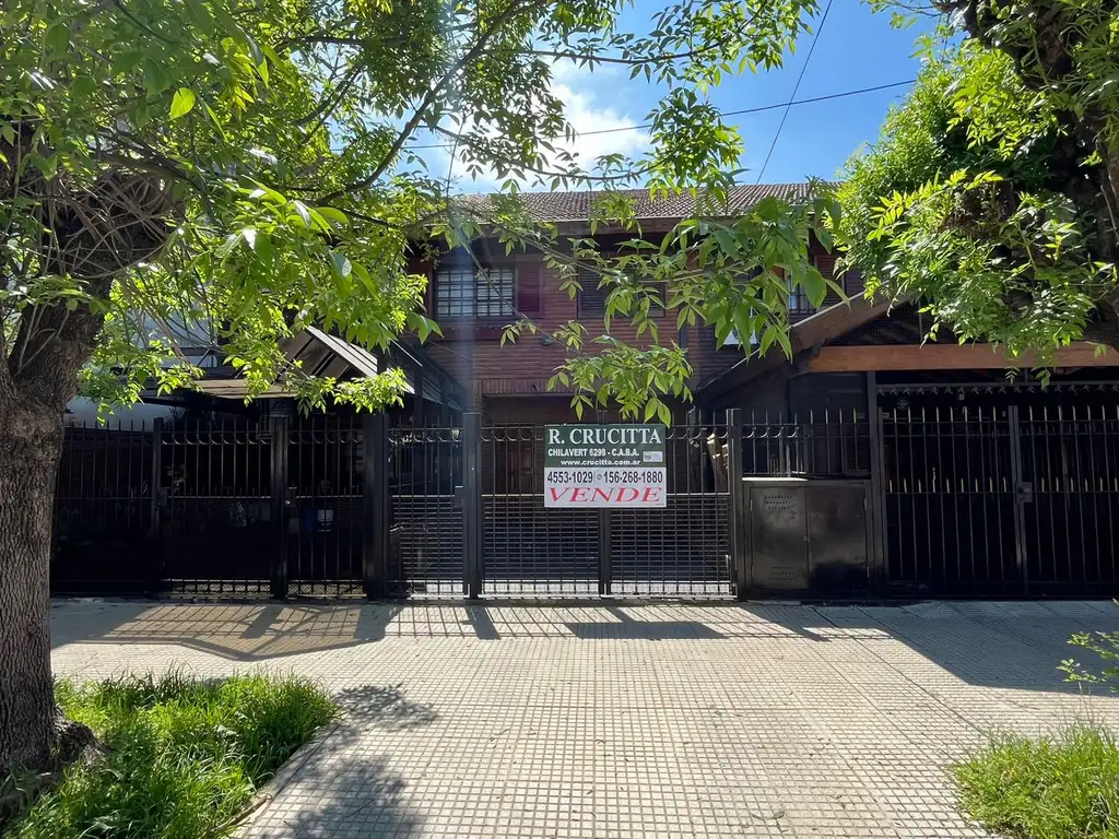 Foto de Duplex 4 amb. con cochera y patio, imagen 5