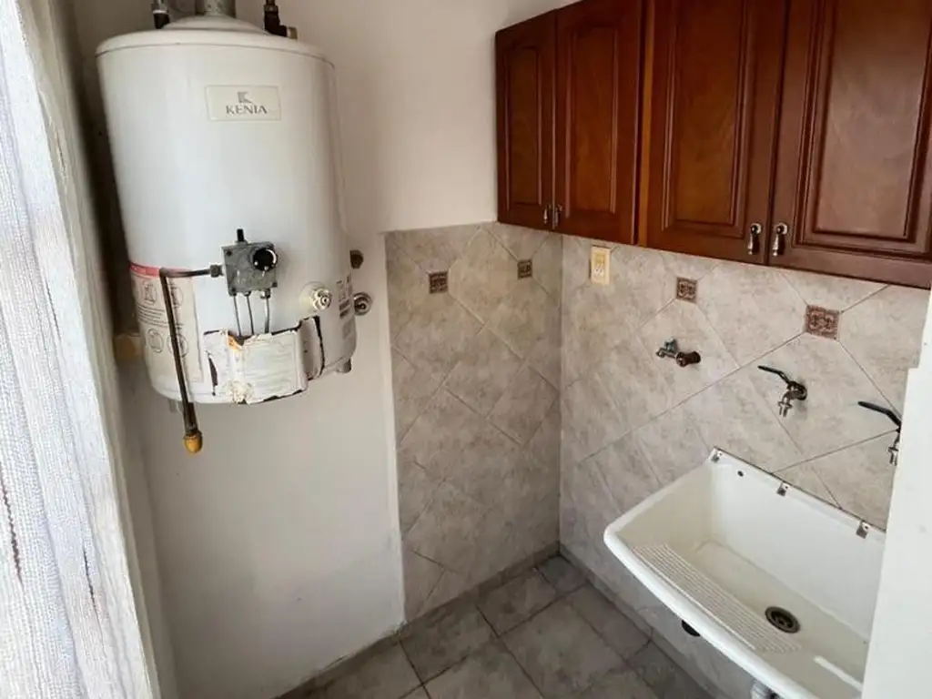 Foto de Departamento interno con patio., imagen 2