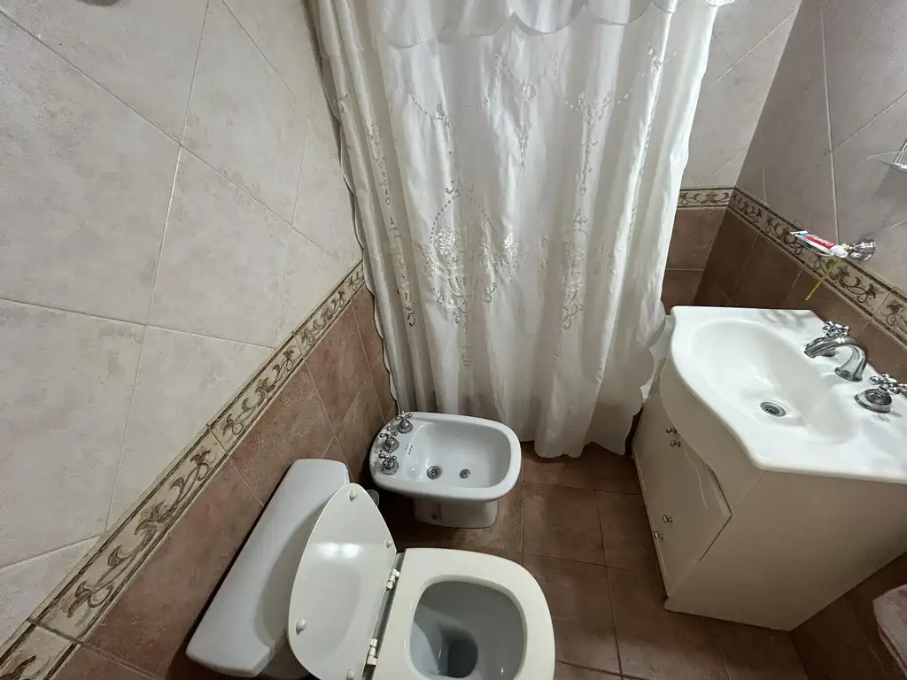 Foto de 3 AMBIENTES CON DEPENDENCIAS, imagen 5