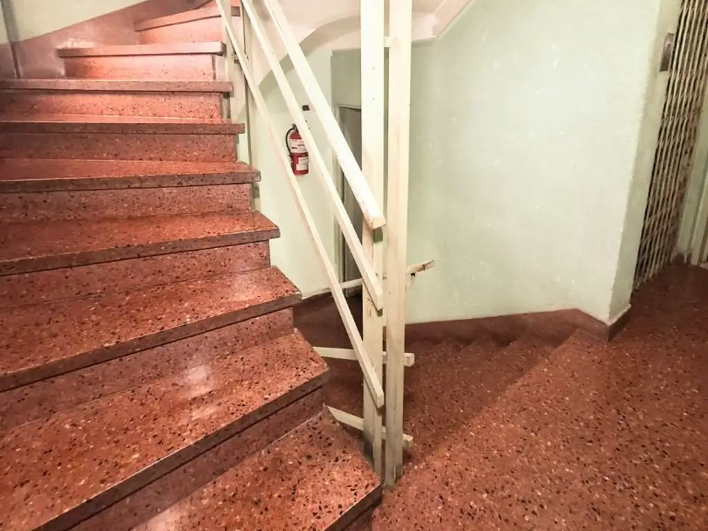 Foto de VENTA DEPARTAMENTO 2 AMBIENTES BARRACAS CON BALCON, imagen 5