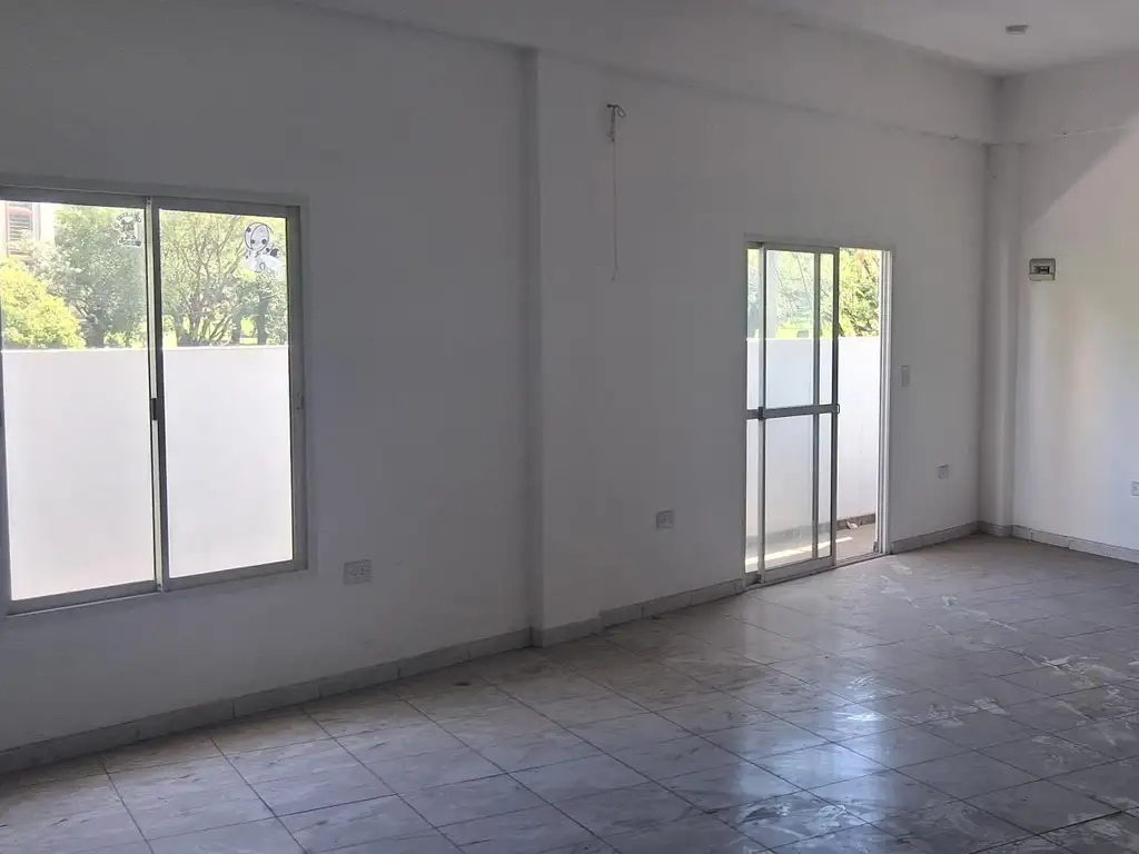 Foto de Galpón en alquiler en Villa Celina, imagen 3