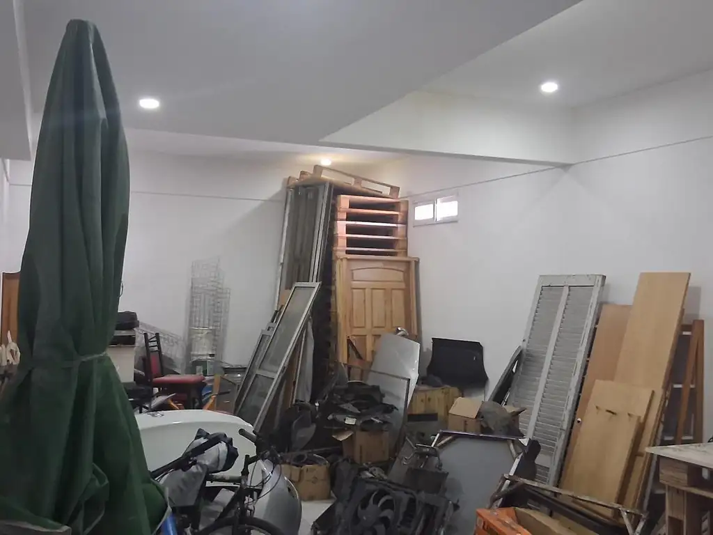 Foto de Local en alquiler en Villa Celina, imagen 1