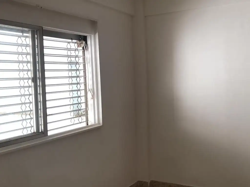 Foto de Departamento en VENTA - 2 ambientes en Parque Patricios, imagen 2